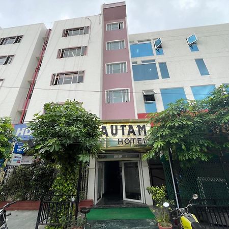 Gautam Hotel Varanasi Exterior photo