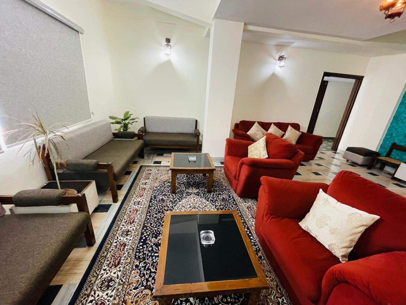 Gautam Hotel Varanasi Exterior photo