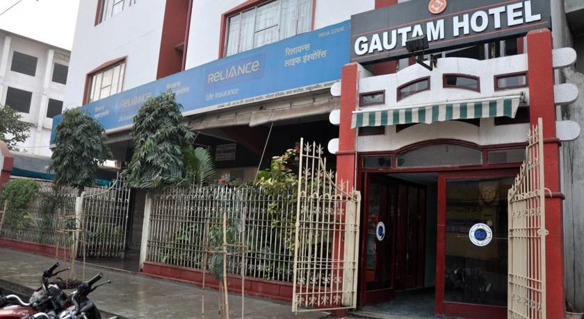 Gautam Hotel Varanasi Exterior photo